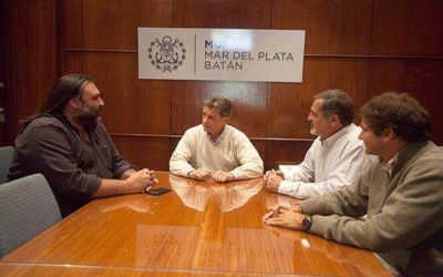 Baradel analiz� con el intendente las inversiones en escuelas