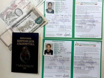 Nepal: aparecieron los bernalenses