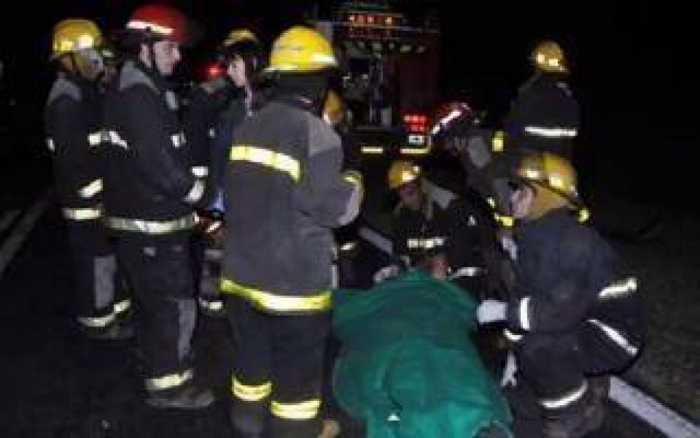 Accidente fatal en Ruta 7 altura Chacabuco: Un muerto y seis heridos