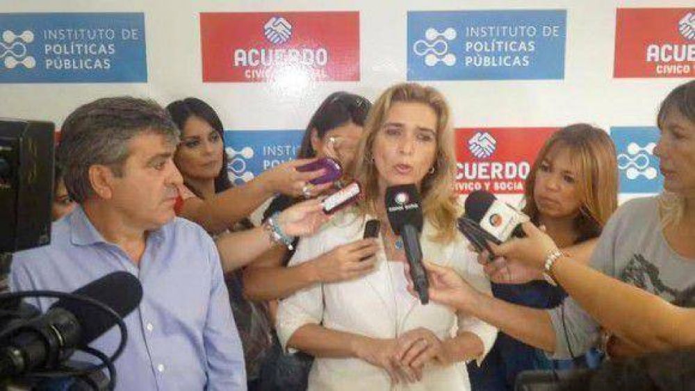 �Me estoy enfrentando a una campa�a mafiosa y difamatoria�