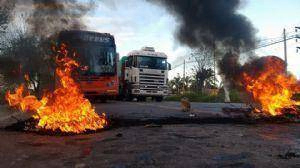 Obreros de UATRE levantaron los cortes de ruta