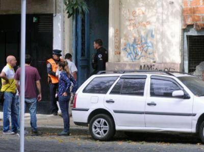 Dos ni�os mueren calcinados en un taller de ropa clandestino