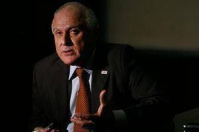 Miguel Lifschitz, despectivo con Del Sel: 