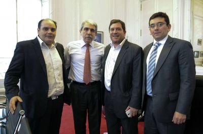 El ministro de Gobierno Gustavo Saadi se reuni� con An�bal Fern�ndez