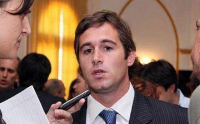 De Ach�val: �La gesti�n Z�ccaro no da pasos al costado, sino siempre hacia adelante�