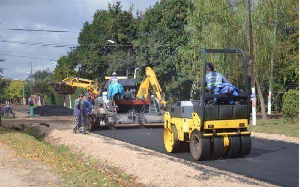 Finalizaron obras de asfalto en el barrio Solares del Norte