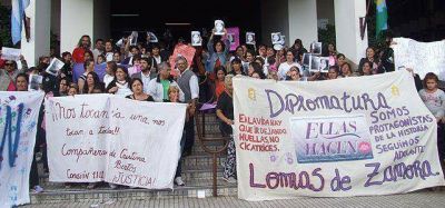 Familiares de v�ctimas marcharon a Tribunales
