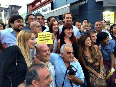 Mar�a Eugenia Vidal recorri� La Plata con referentes locales del PRO