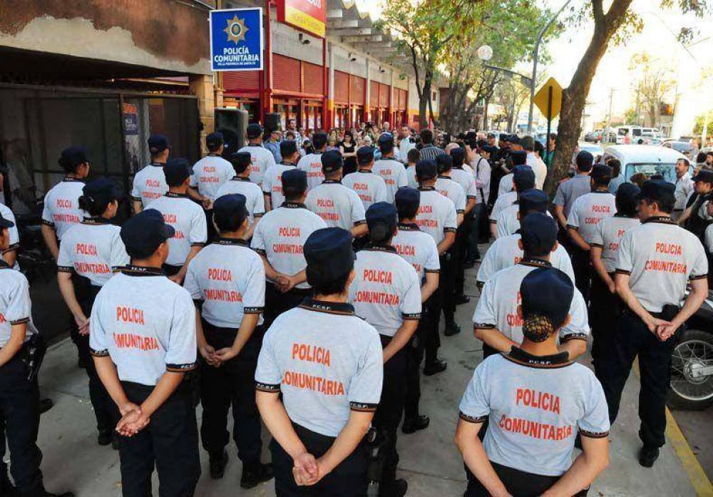 Pusieron en marcha la Polica Comunitaria del barrio Las Flores II de Santa Fe