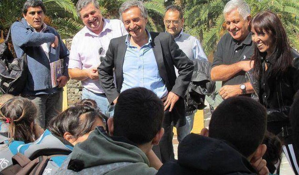 La f�rmula Basualdo-Conti comenz� a caminar la provincia
