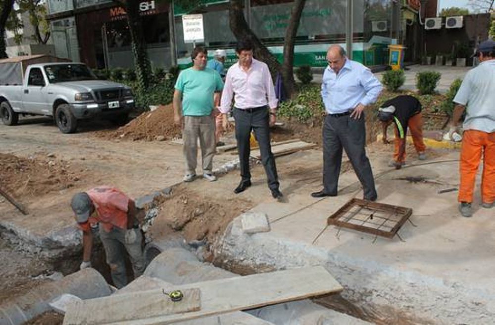Obras hidr�ulicas en La Horqueta