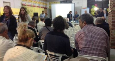 �El 11 de diciembre cuando Mauricio Macri sea presidente vamos a eliminar el permiso a la exportaci�n�