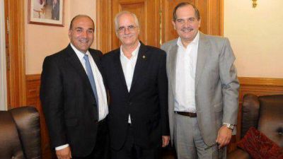 El pre candidato Jorge Taiana vist� a Alperovich, Amaya y Bard�n