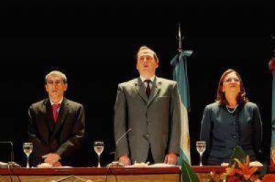 Mera convoc� a la Asamblea Legislativa