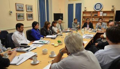 El gobierno gestion� beneficios para la industria y el turismo locales