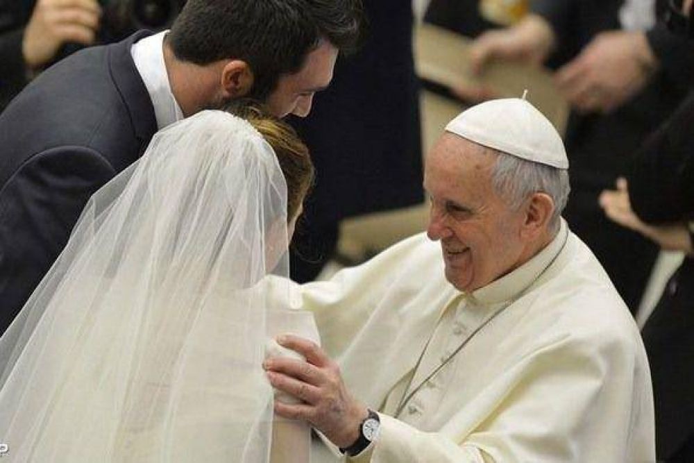 Insistencia papal para acompañar a los matrimonios en dificultad