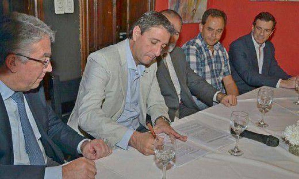 En un mes licitar�n la construcci�n por tramos del �gasoducto lechero�