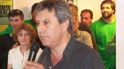  Se lanza en Mar del Plata el Movimiento Nacional Alfonsinista