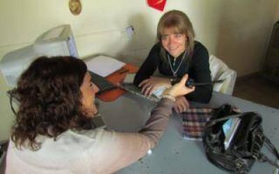 Elecciones 2015: Precandidata a Intendenta del Pro inaugura local en Bol�var