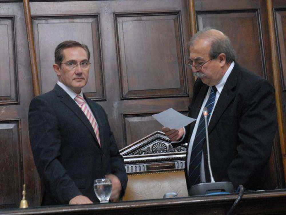 Con vistas al discurso del viernes, Diputados eligi� a sus autoridades