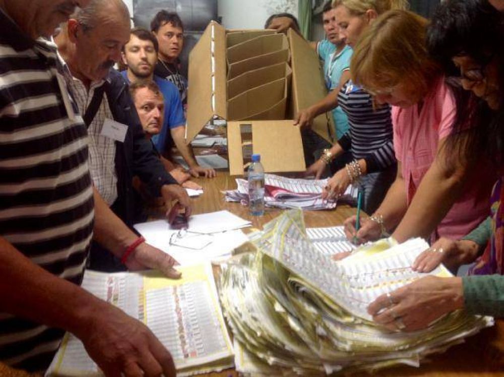 El gobernador Bonfatti ir� a la Legislatura sin resultados finales de las internas
