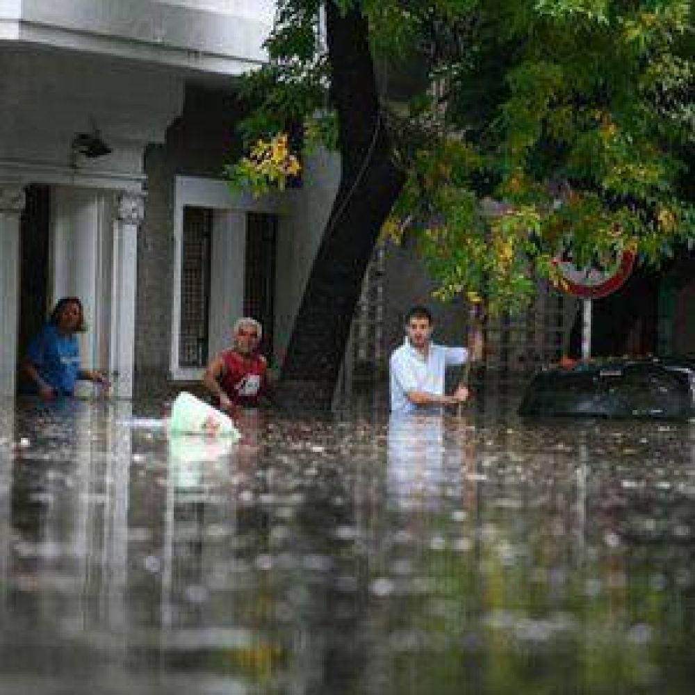 Inundaciones en La Plata: el gobierno nacional mira para otro lado