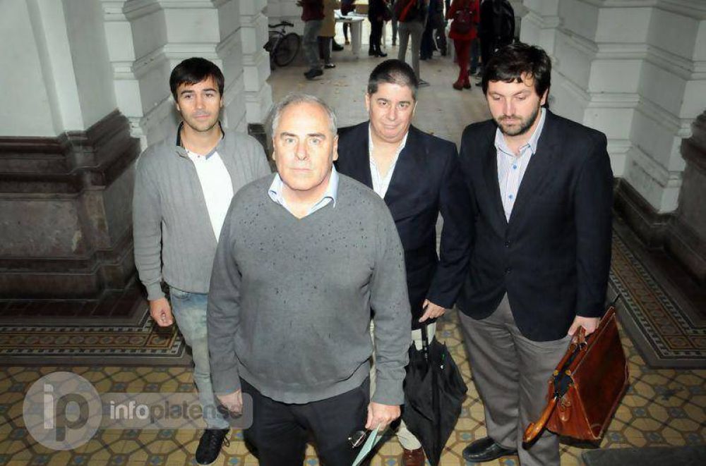 Candidato de la UCR le present� a Bruera propuestas contra la inseguridad