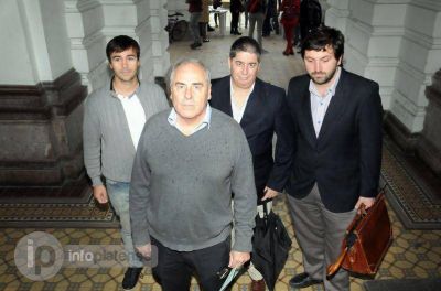 Candidato de la UCR le present� a Bruera propuestas contra la inseguridad