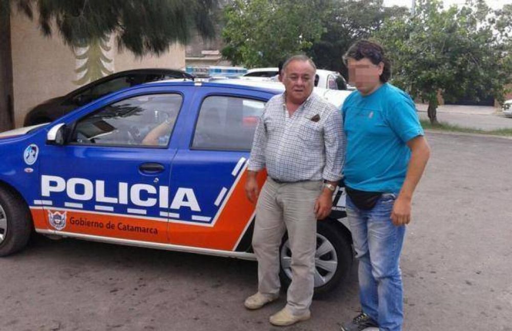 Su esposa lo buscaba por �cielo y tierra� y �l estaba con su amante