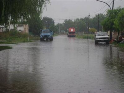 Por el temporal se volaron algunas chapas y se acumularon m�s de 100 mil�metros