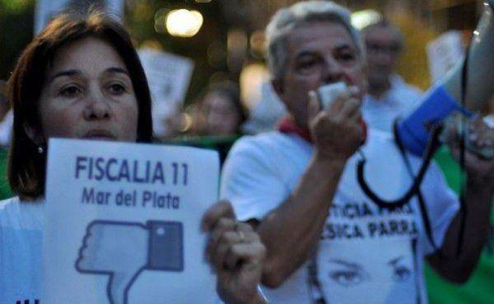 Parra asegur� que �la Fiscal�a 11 es una verg�enza� y denunci� que el fiscal Cistoldi dijo que los iba a perjudicar