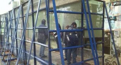 Y las vallas siguen...en Luro y Espa�a