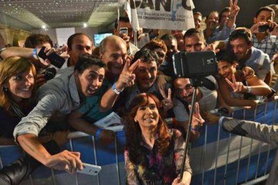 Cristina: �Tenemos hombres y mujeres que van a seguir con estas pol�ticas�
