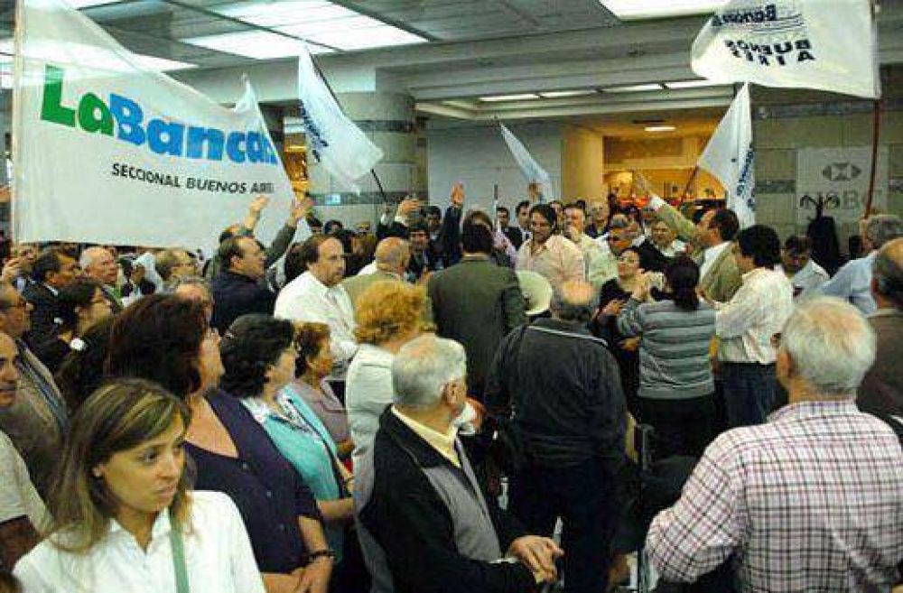 Bancarios confirmaron paro para mediados de mayo