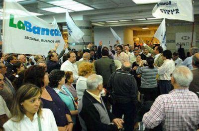Bancarios confirmaron paro para mediados de mayo