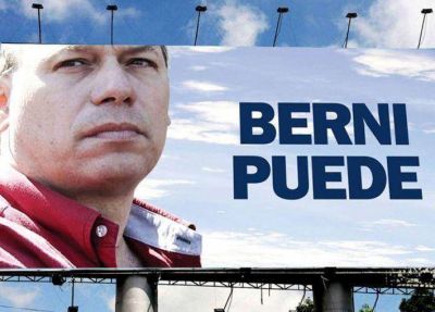 APARECEN EN LAS RUTAS LOS CARTELES DE SERGIO BERNI CANDIDATO