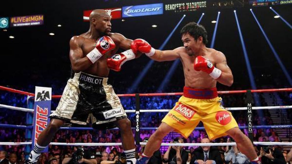 Pacquiao pele� con el hombro derecho lesionado