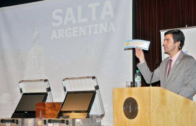 Efectos y formas de la campa�a sucia que denunci� Urtubey