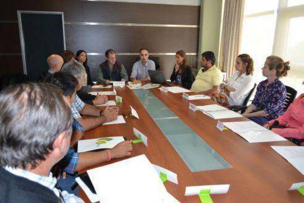 Provincia y municipios acordaron conformar un Consejo Provincial de Ambiente 