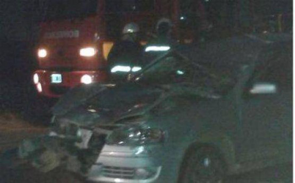 Automovilista muri� al chocar contra un caballo