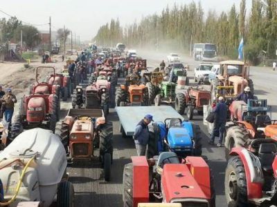 Tractorazo de productores en reclamo de medidas urgentes