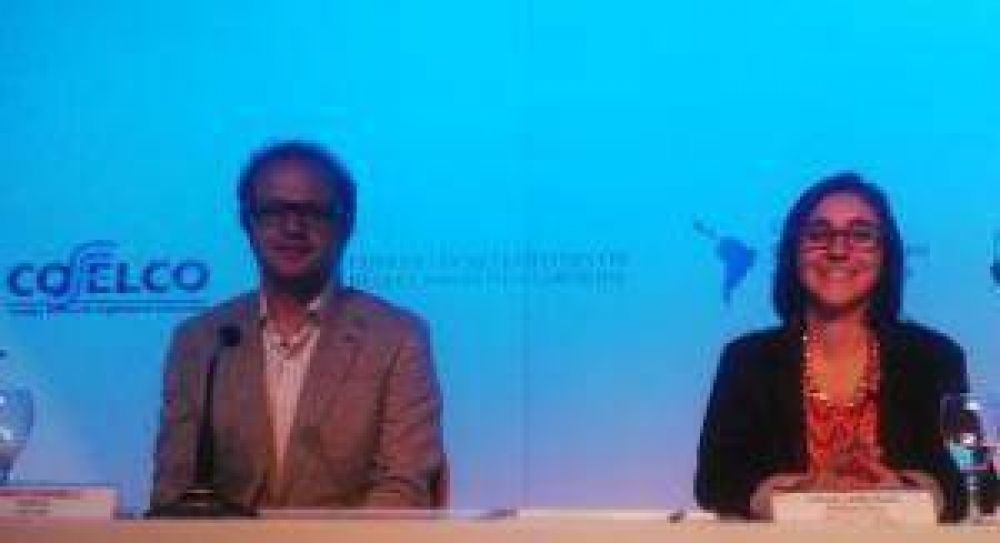 Dos Azule�os disertaron en el II Congreso Internacional de Parlamentarios Locales