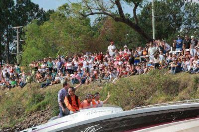 Camau con Scioli en Goya: 