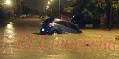 Intensas lluvias generaron inconvenientes en al tr�nsito