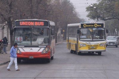 Dispar aplicaci�n de la suba del boleto el primer d�a de vigencia