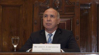 Lorenzetti eval�a dejar la presidencia de la Corte Suprema