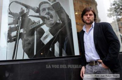 Charla de Leandro Santoro