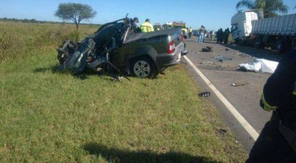 Tres muertos en un choque frontal cerca de La Leonesa