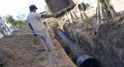 Realizan obras en calles del barrio Ayuda Mutua