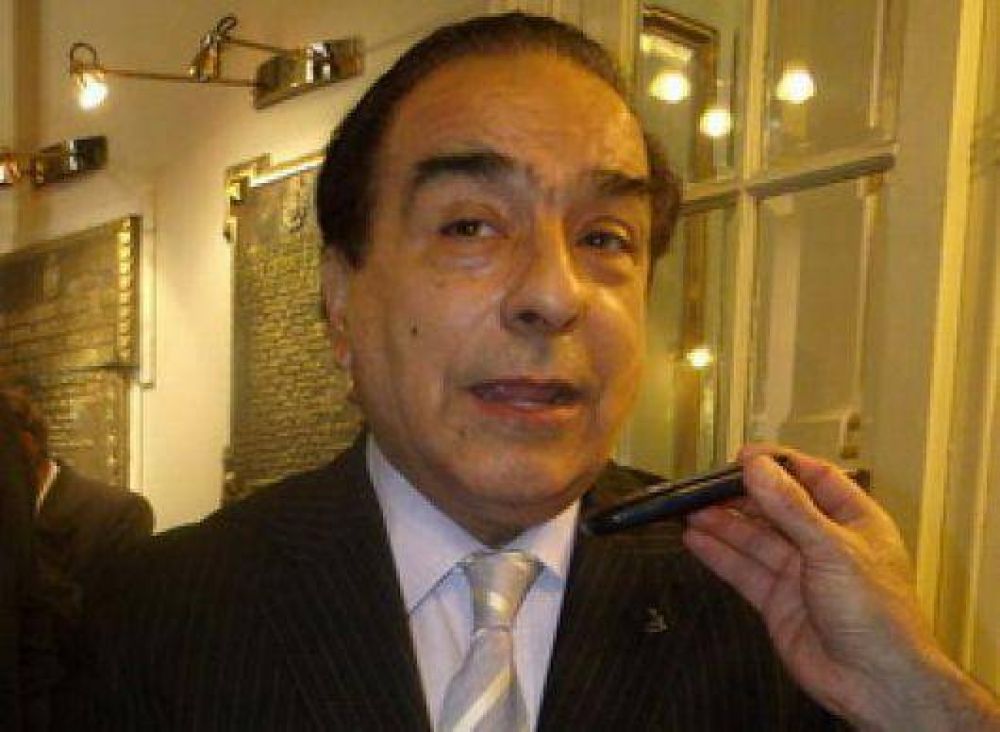 Angel Rodr�guez asegur� que ma�ana quedar� conformado un nuevo frente electoral